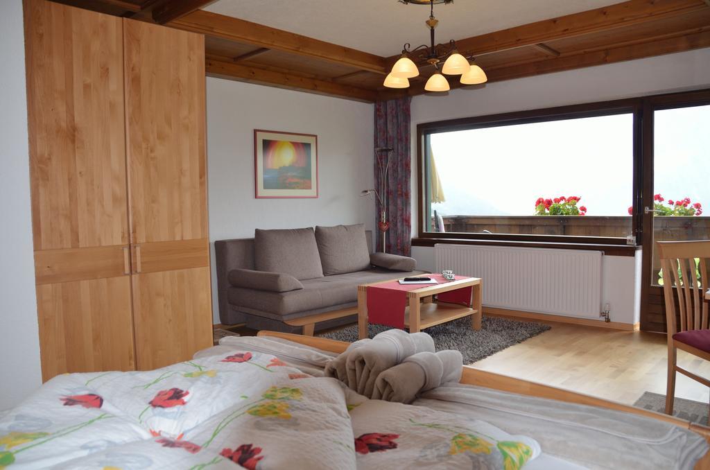 Straganzhof Villa Iselsberg Room photo